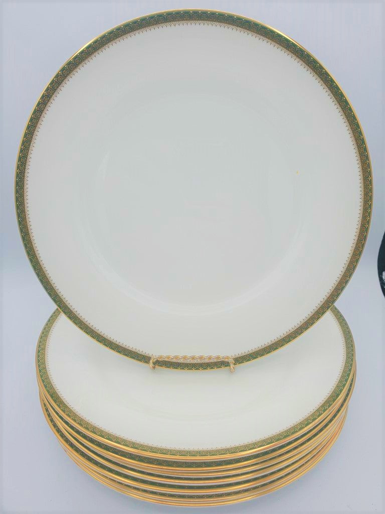 Set of 8 Wedgwood Chester Dinner Plates LK