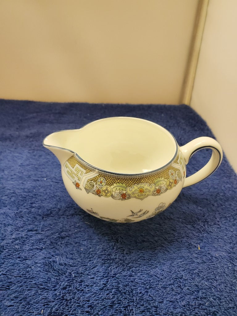 Wedgwood Chinese Legend Creamer (146) with Sugar Bowl & Lid (146)