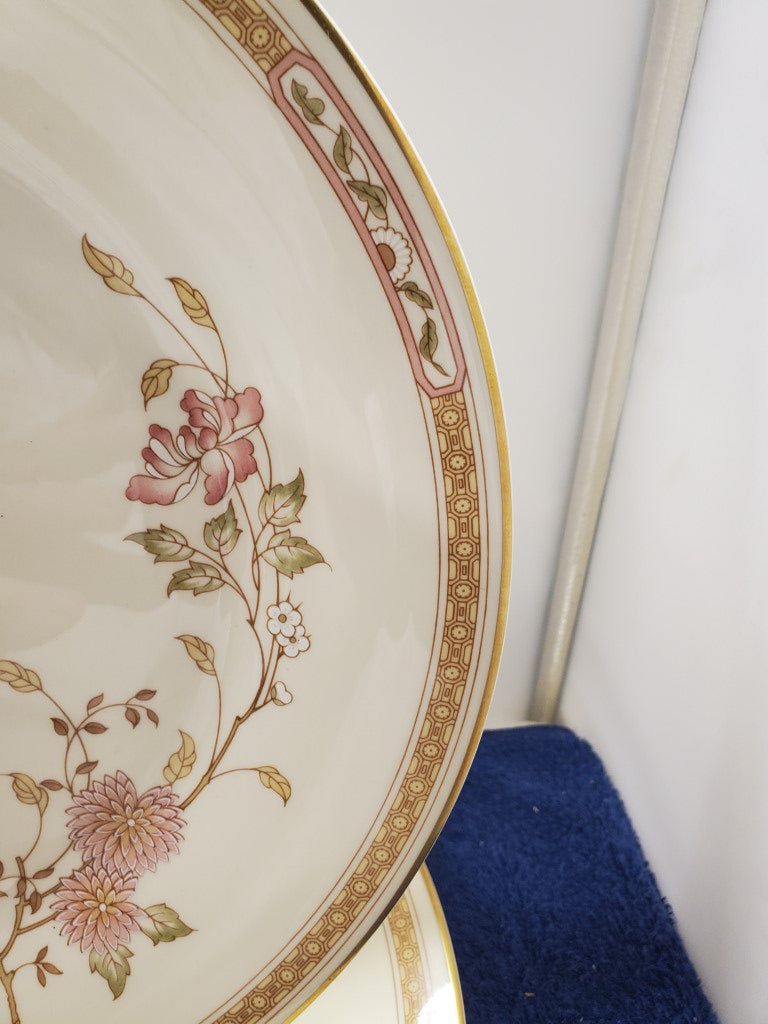 Set of 4 Royal Doulton Lisette Dinner Plates LK