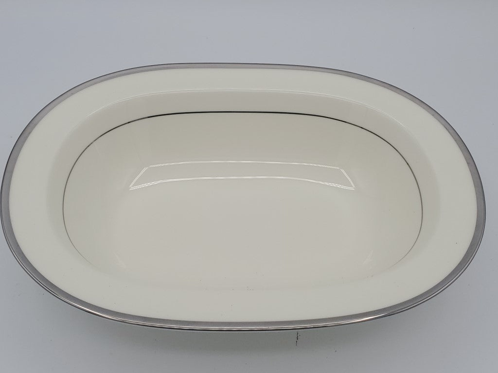 Noritake Paris 10" Oval Vegetable Bowl LK