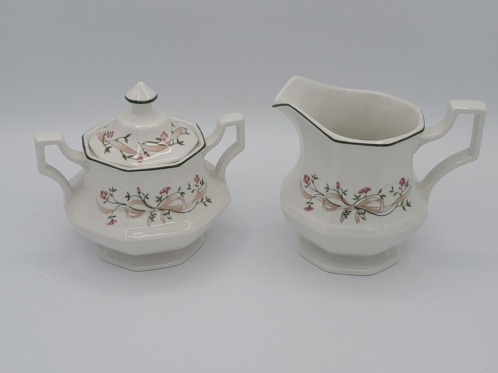 Johnson Brothers Eternal Beau Creamer & Sugar Bowl with Lid LK