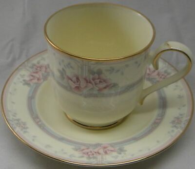 Set of 4 Noritake Magnificence Cup And Saucers Footed