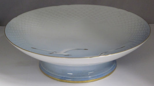 Bing And Grondahl Seagull 9" Diameter Pedestal Cake Stand