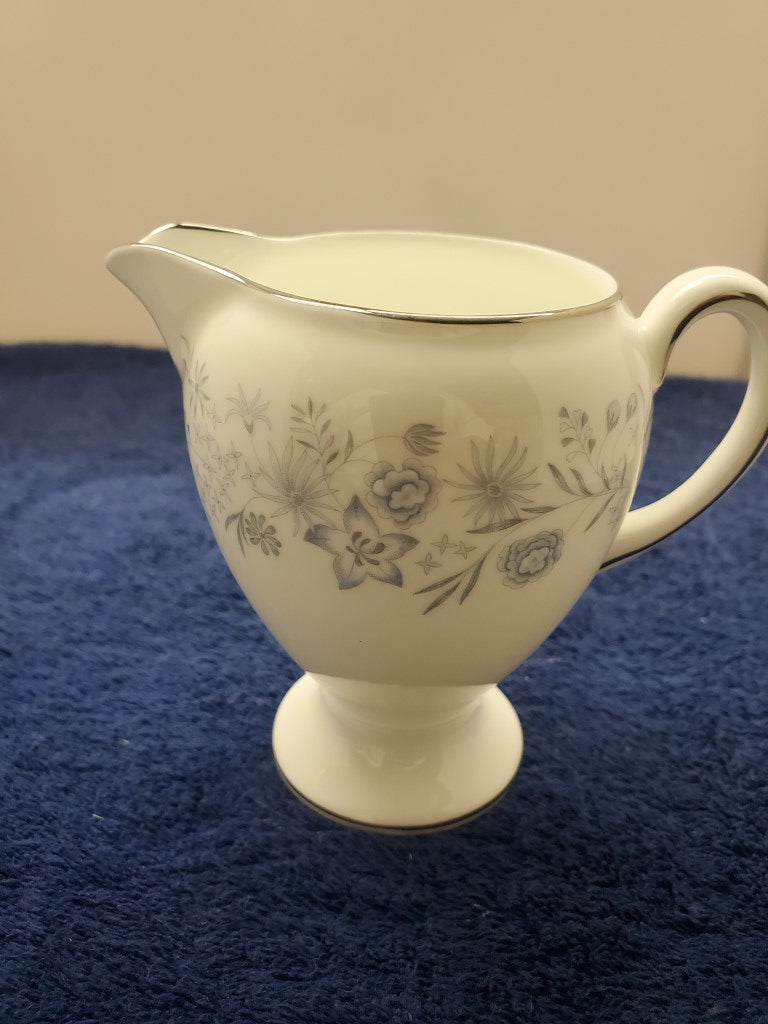 Wedgwood Belle Fleur Creamer (Globe)