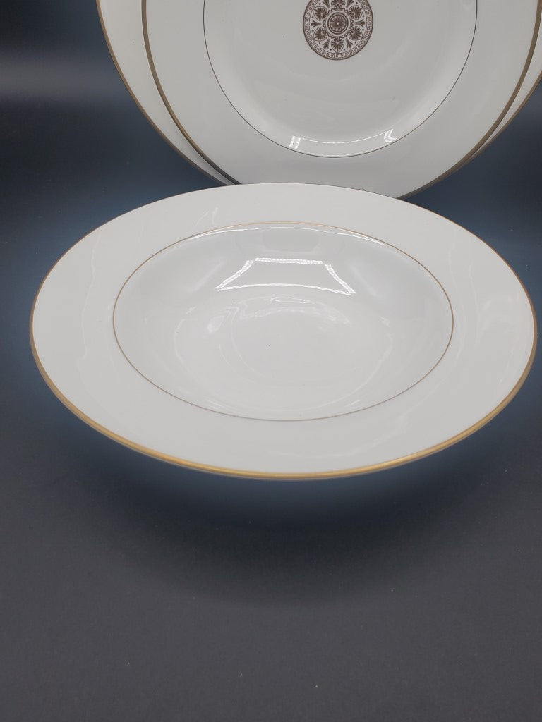 Royal Doulton Trent Lot of 4 Pieces LK
