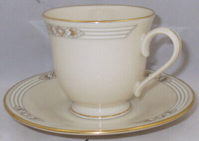 Set of 4 Lenox Firelight Footed Cup & Saucer Sets