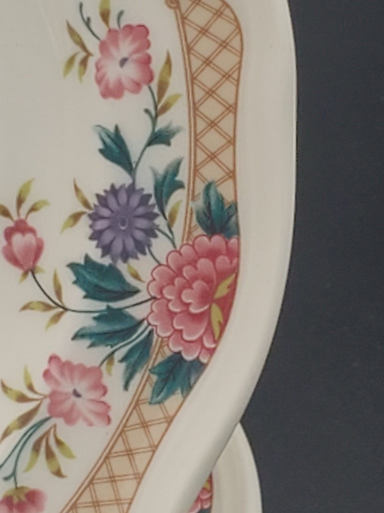 Set of 4 Wedgwood Trellis Flower Bread & Butter Plates LK