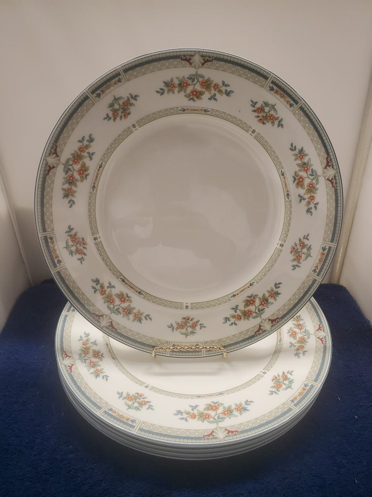 Set of 5 Wedgwood Hampshire Dinner Plates LK
