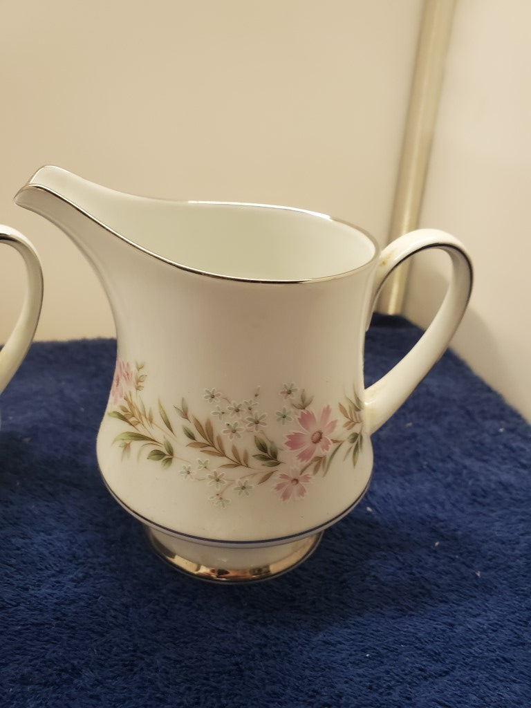 Noritake Mayflower Creamer & Sugar Bowl with Lid LK