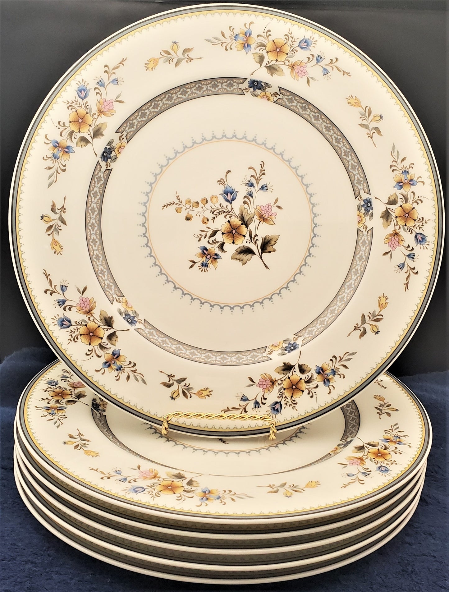 Set of 6 Mikasa Chippendale Salad Plates LK