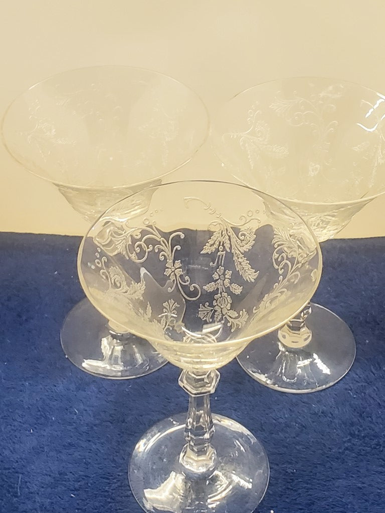 Set of 3 Glastonbury Lotus Vesta Clear Stem 75 Champagne/Tall Sherbet SASE102225