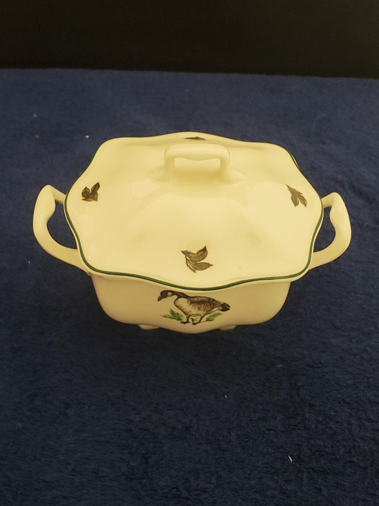 Johnson Brothers Brookshire Creamer & Sugar Bowl with Lid