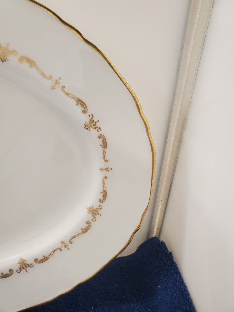 Royal Worcester Gold Chantilly Oval Serving Platter LK