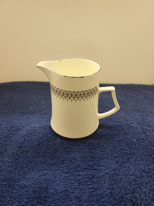 Mikasa Cumberland Creamer LK