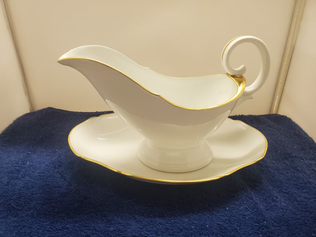 Chastagner Limoges (France) Unknown Gravy Boat with Underplate LK