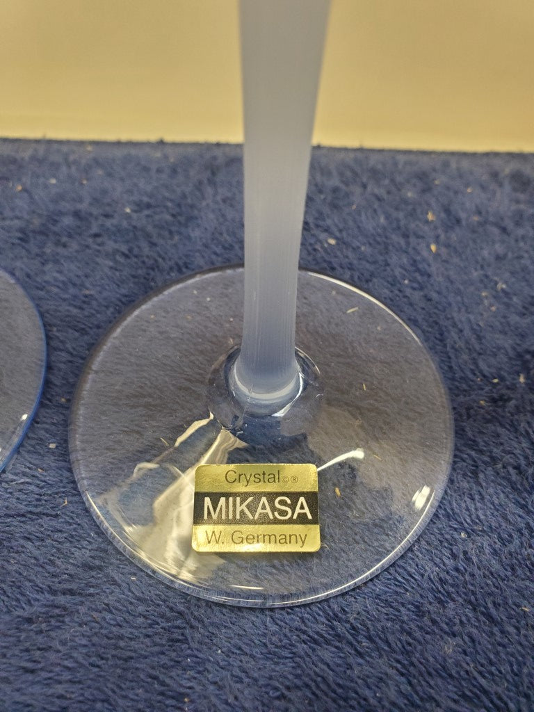 Set of 2 Mikasa Sea Mist Sapphire Frosted Stem Wine Glasses LK