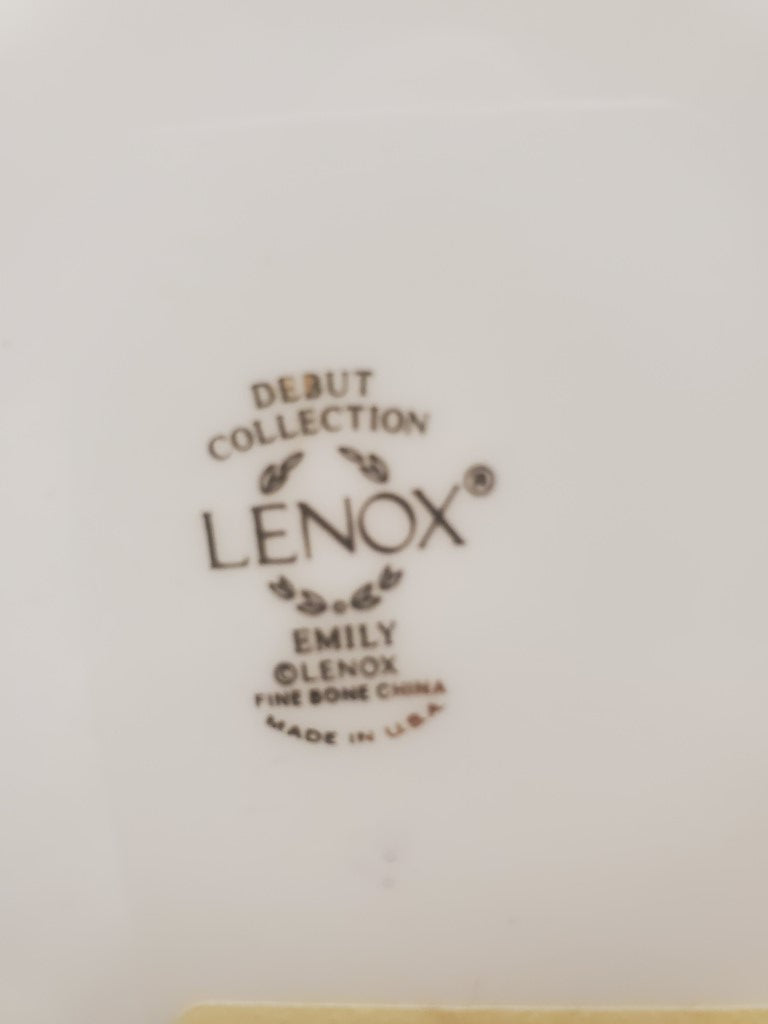 Set of 4 Lenox Emily Dinner Plates LK