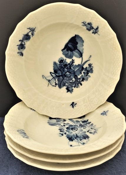 Set of 4 Royal Copenhagen Blue Flowers Curved Fruit Dessert (Sauce) Bowls (1619)