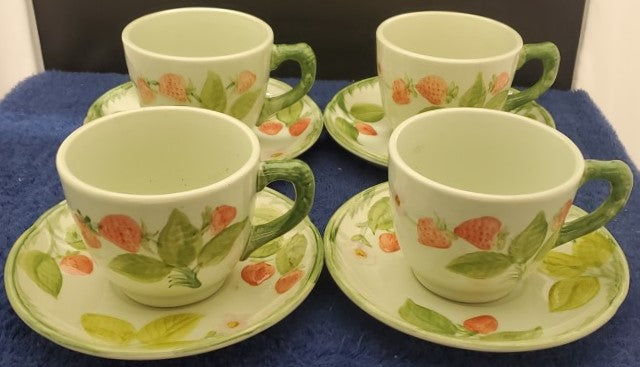 Set of 4 Franciscan Strawberry Time Cup & Saucer Sets LK