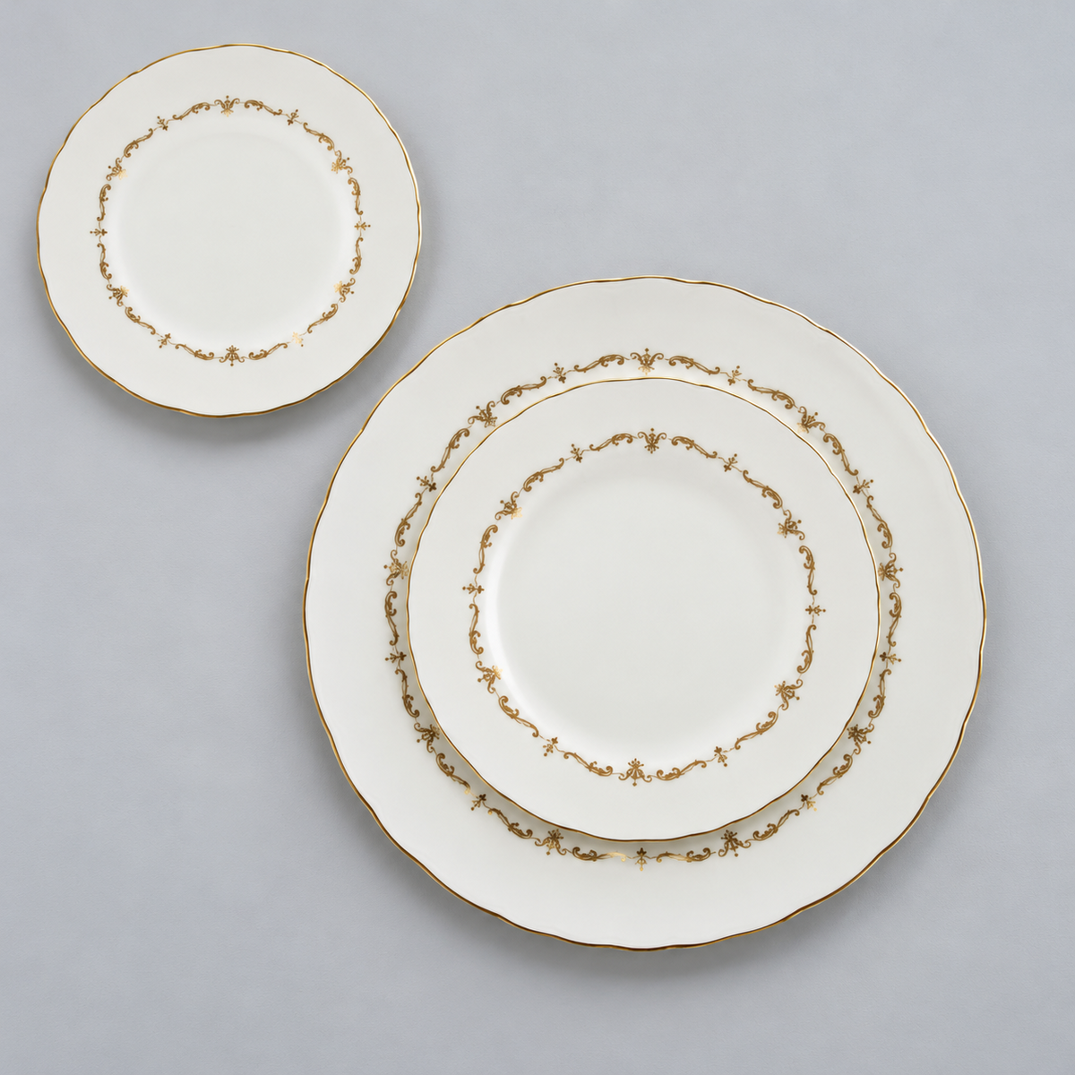 Royal Worcester Gold Chantilly 3 Piece Place Setting (Some Imperfect)