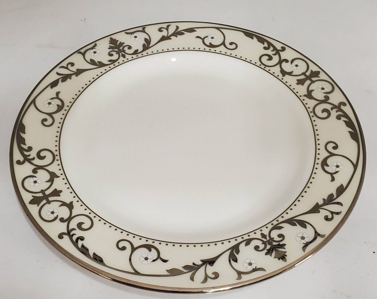 Set of 4 Lenox Autumn Legacy Bread & Butter Plates –