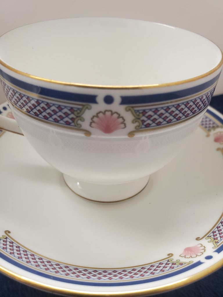 Set of 2 Wedgwood Waverley Cup & Saucer Sets LK