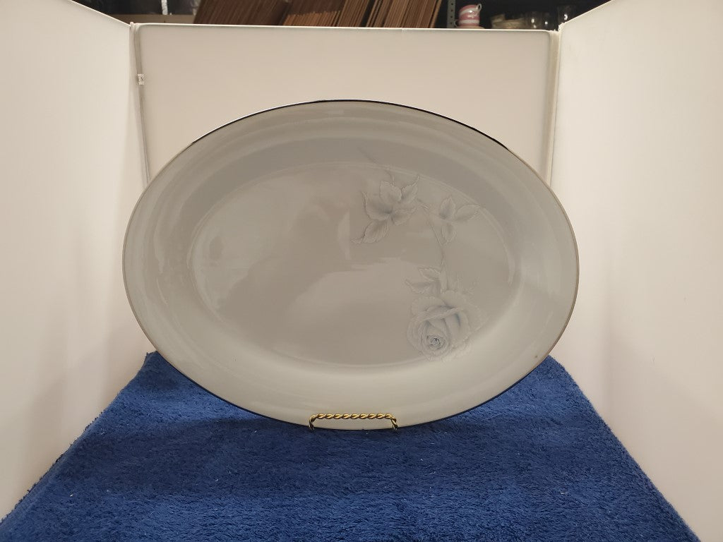 Noritake Virtue 14" Oval Serving Platter