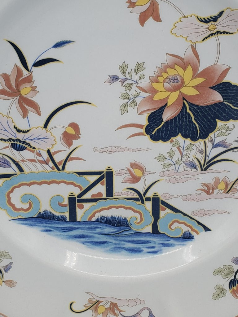 Set of 5 Wedgwood Lotus Dinner Plates LK