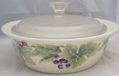 Pfaltzgraff Jamberry 1.25 Qt Round Covered Casserole