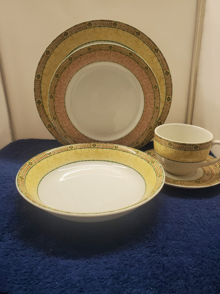 Wedgwood Florence 5 Piece Set LK