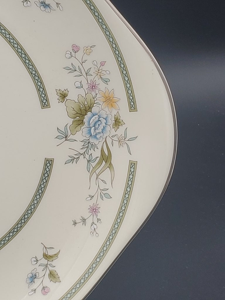 Royal Doulton Adrienne Handled Cake Plate LK