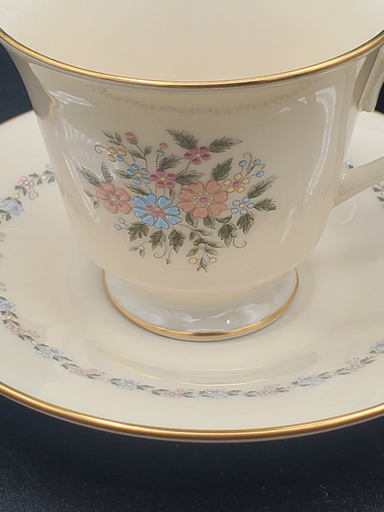 Set of 4 Lenox Christie Cup & Saucer Sets LK