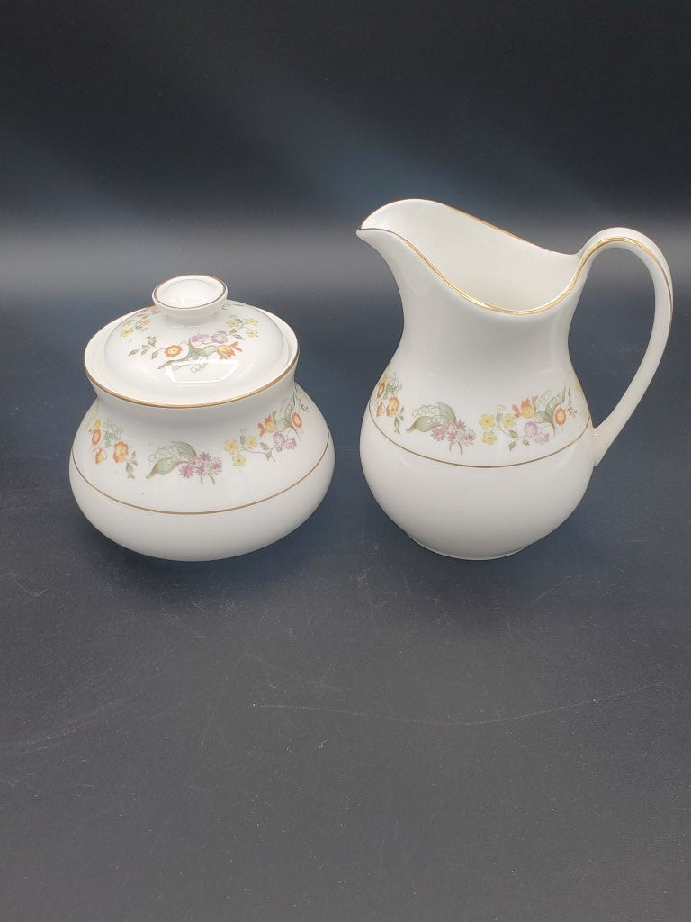 Royal Doulton Symphony Creamer & Sugar Bowl with Lid LK