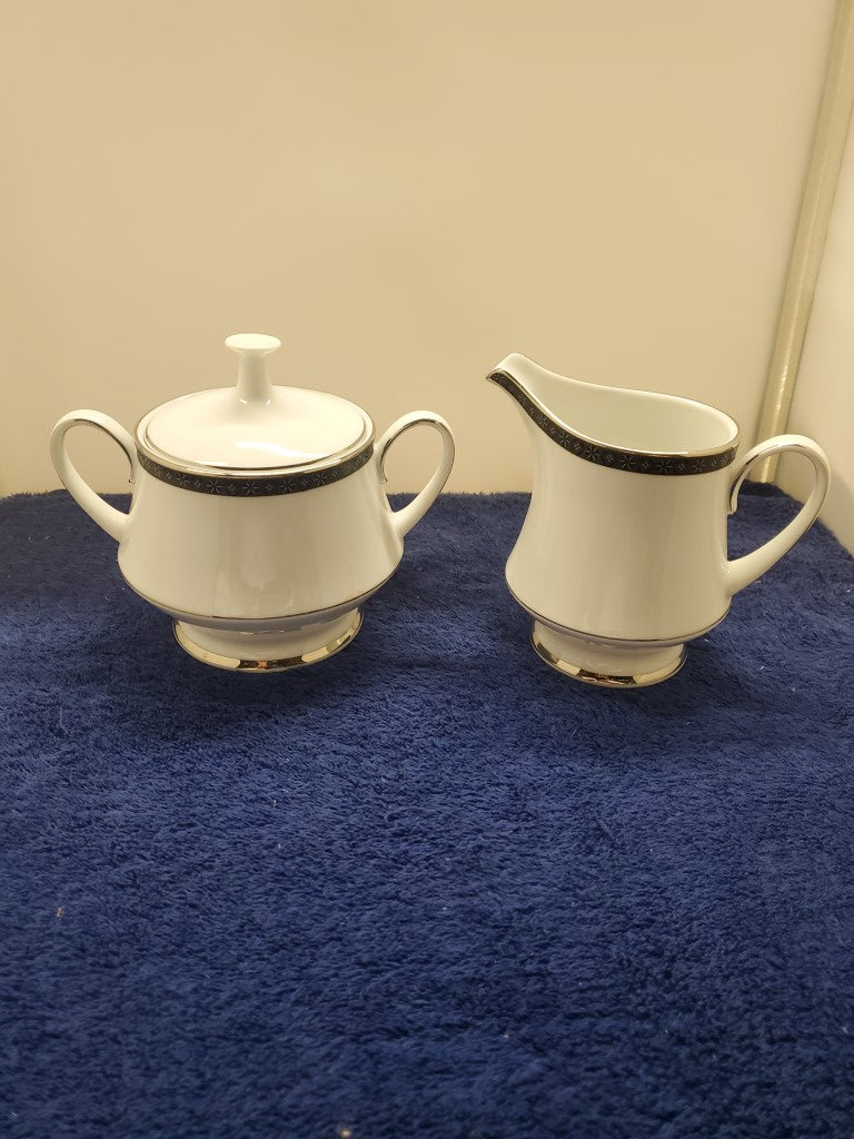 Noritake Peking Creamer & Sugar Bowl with Lid LK