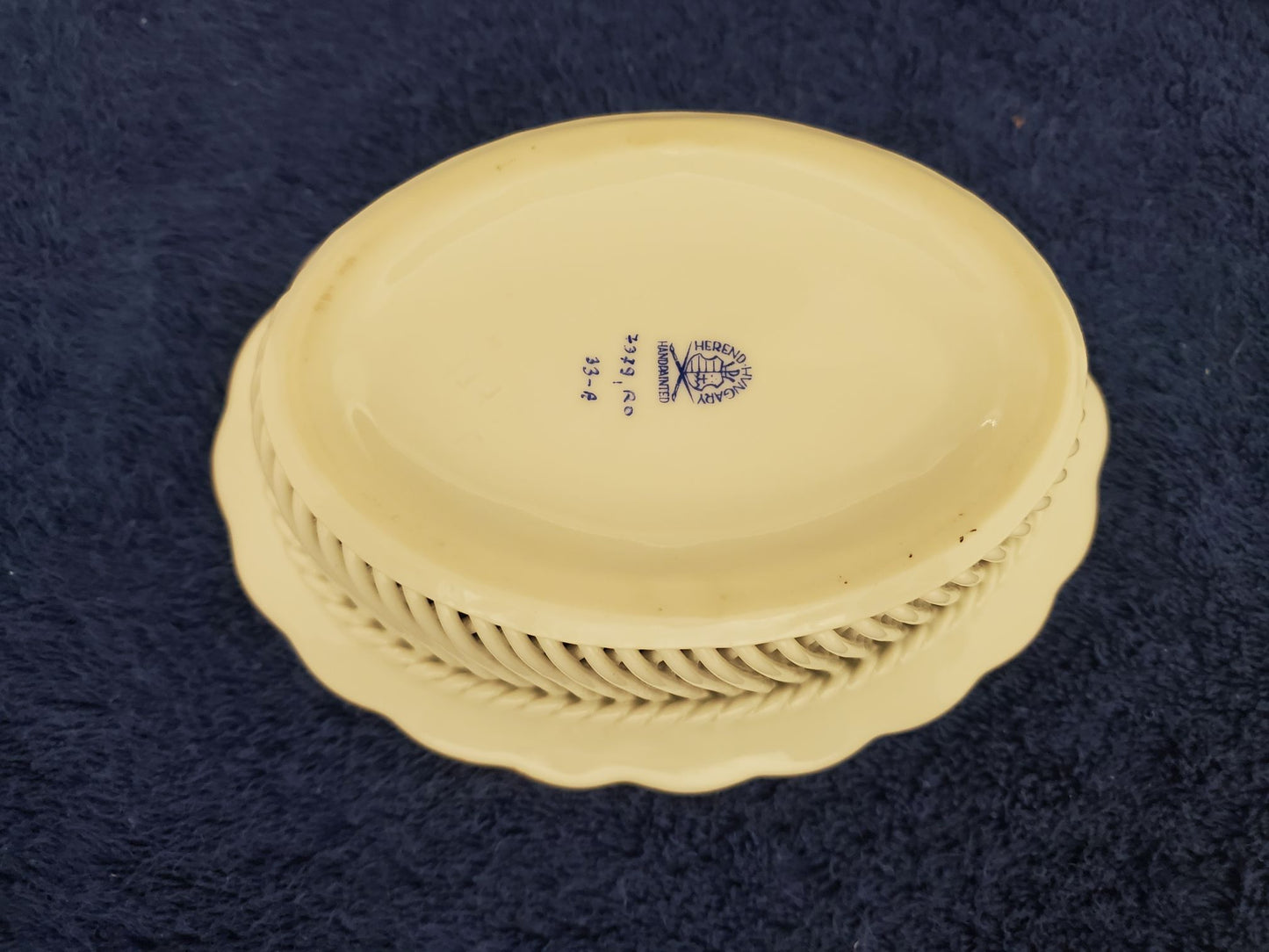Herend Rothschild Bird (RO) Small Basket (7379) (Imperfect)