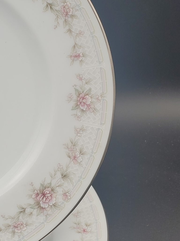 Set of 7 Noritake Thornton Salad Plates LK