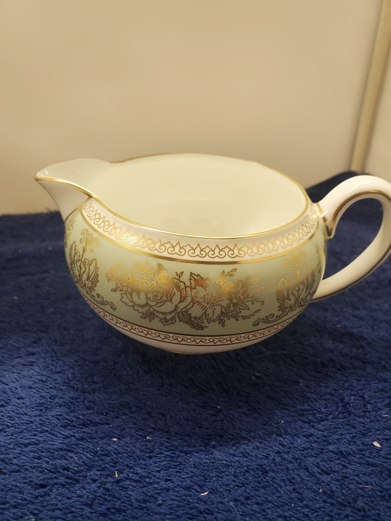 Wedgwood Columbia Gold Sage Green Creamer & Sugar Bowl with Lid LK