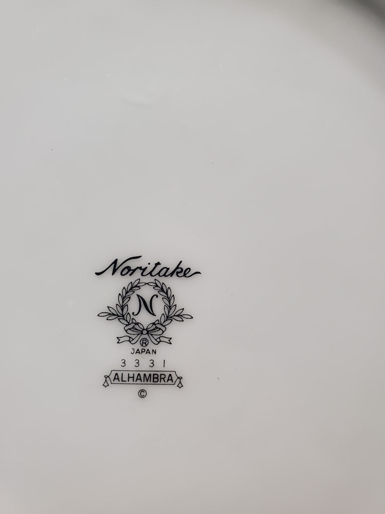 Set of 2 Noritake Alhambra Dinner Plates LK