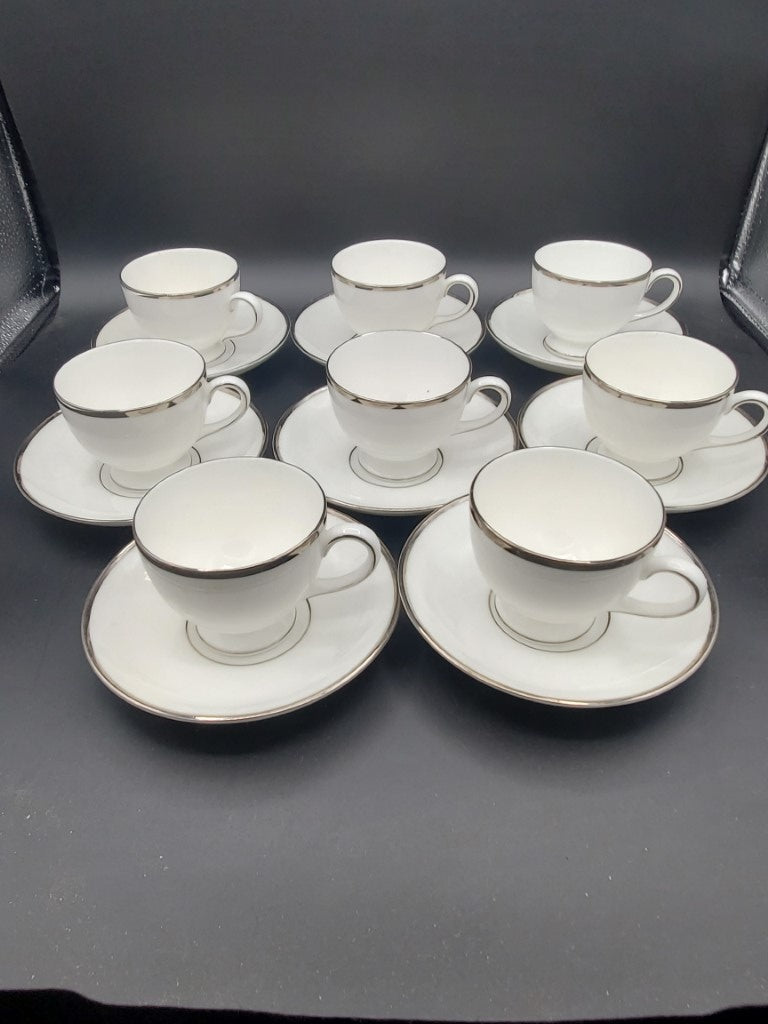 Set of 8 Wedgwood Carlyn Cup & Saucer Sets LK