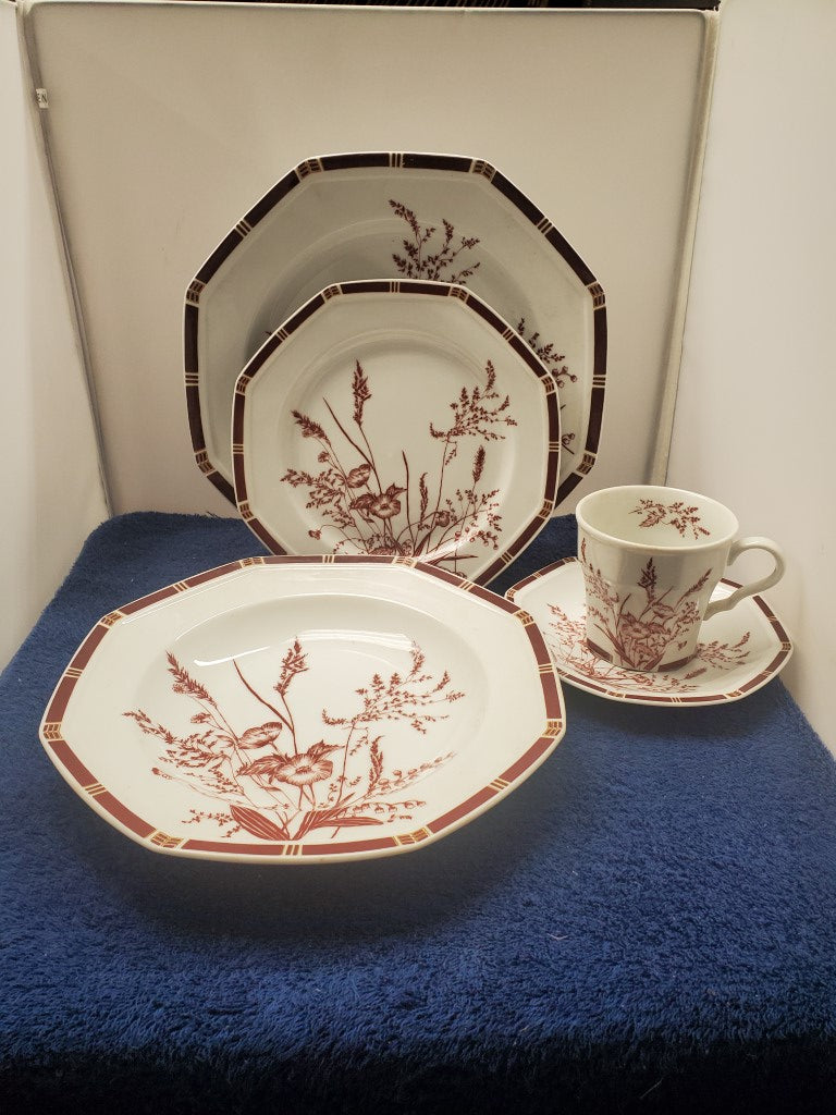 Mikasa Westwind 5 Piece Place Setting LK