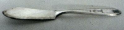 Set of 2 Oneida Grosvenor Flat Handle Master Butter Knives (Imperfect)