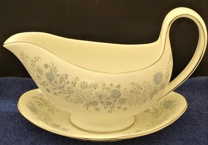 Wedgwood Belle Fleur Gravy Boat & Underplate LK –
