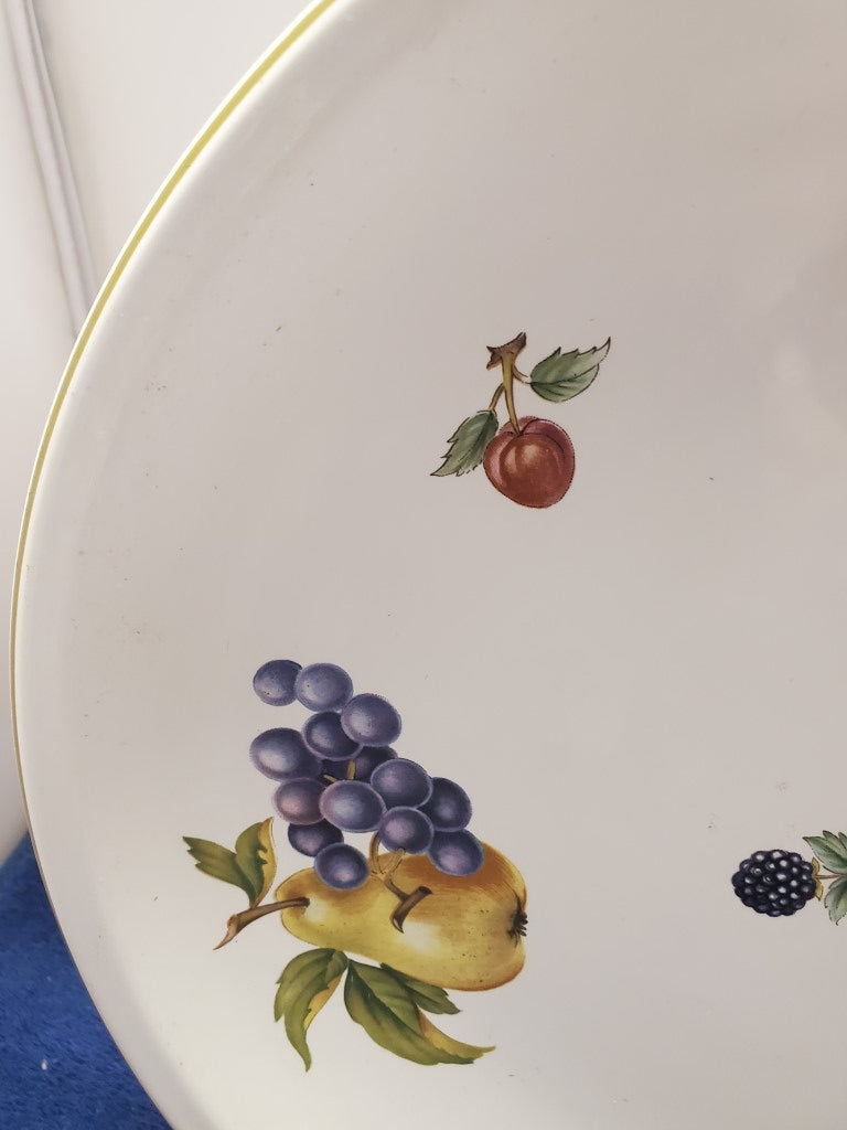 Wedgwood Fruit Sprays Dinner Plate LK