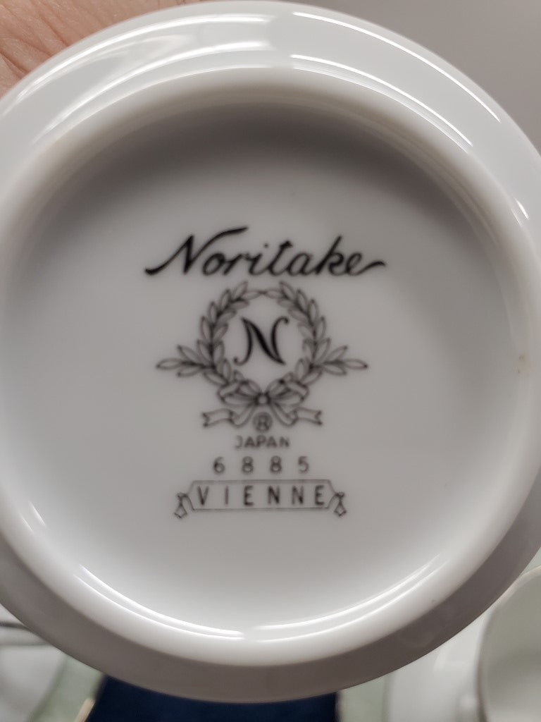 Set of 5 Noritake Vienne Cup & Saucer Sets LK