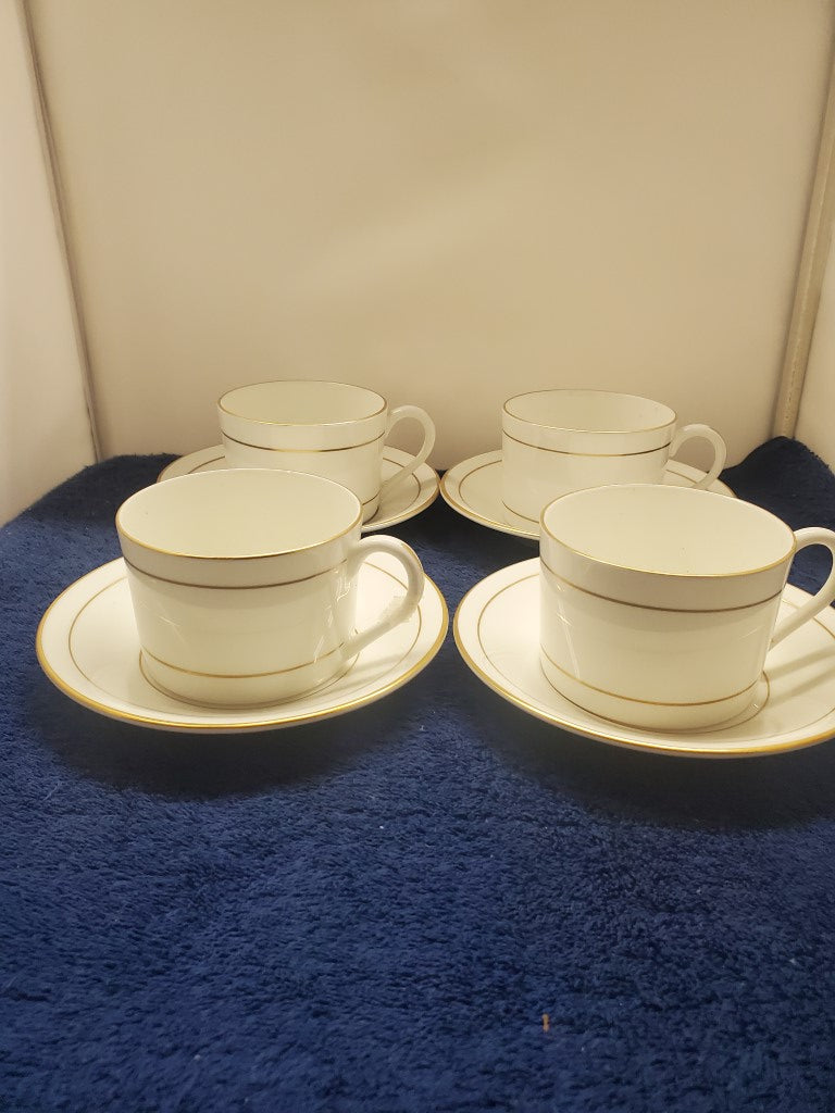 Set of 4 Coalport Royalty Cup & Saucer Sets LK