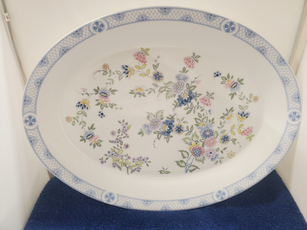 Royal Doulton Coniston Oval Serving Platter LK