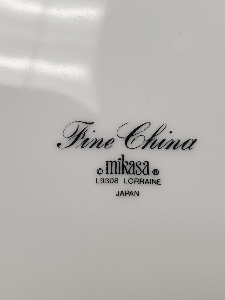 Mikasa Lorraine Dinner Plate