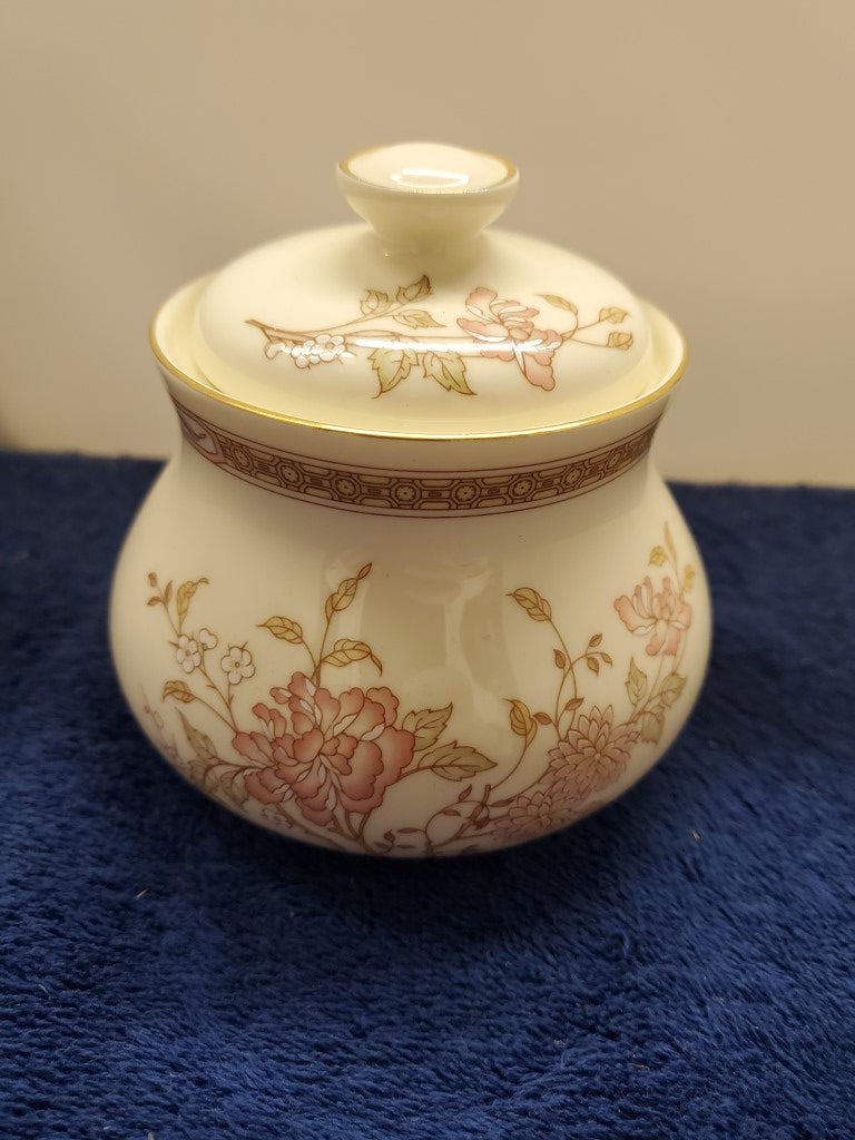 Royal Doulton Lisette Sugar Bowl with Lid LK
