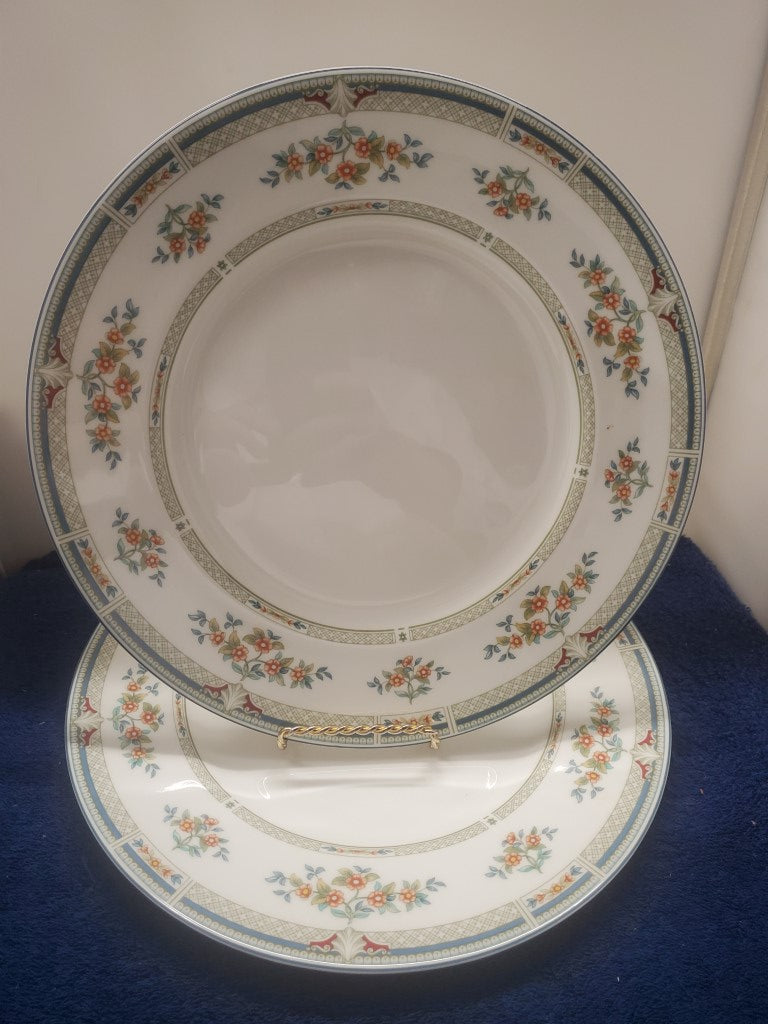 Set of 2 Wedgwood Hampshire Salad Plates LK