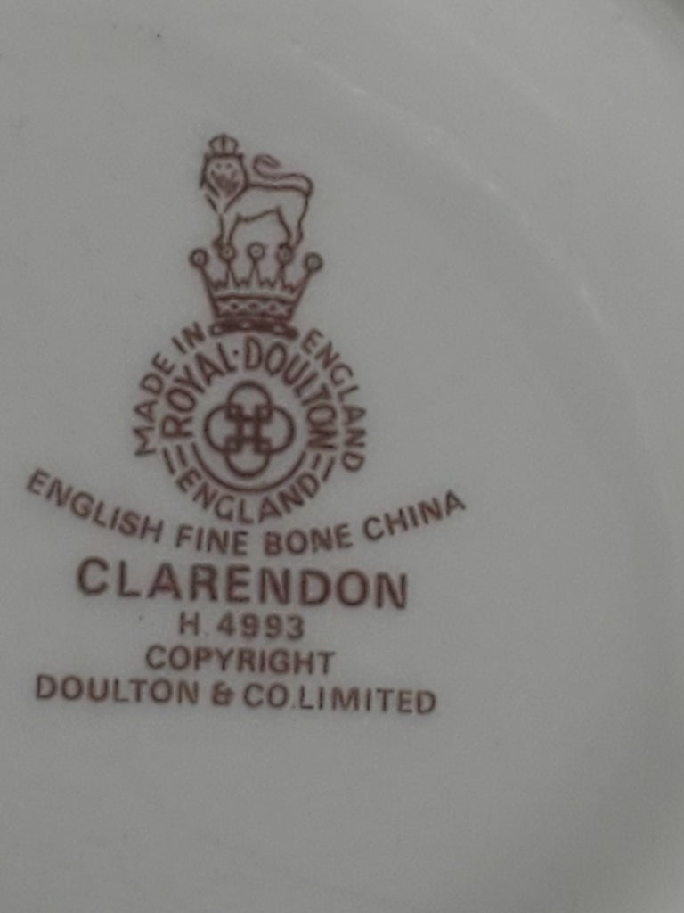 Set of 5 Royal Doulton Clarendon Cup & Saucer Sets LK